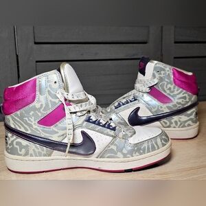 Vintage 💖 NIKE 💜 High Tops - Sneakers